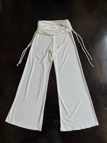 cream fold over pants🪽