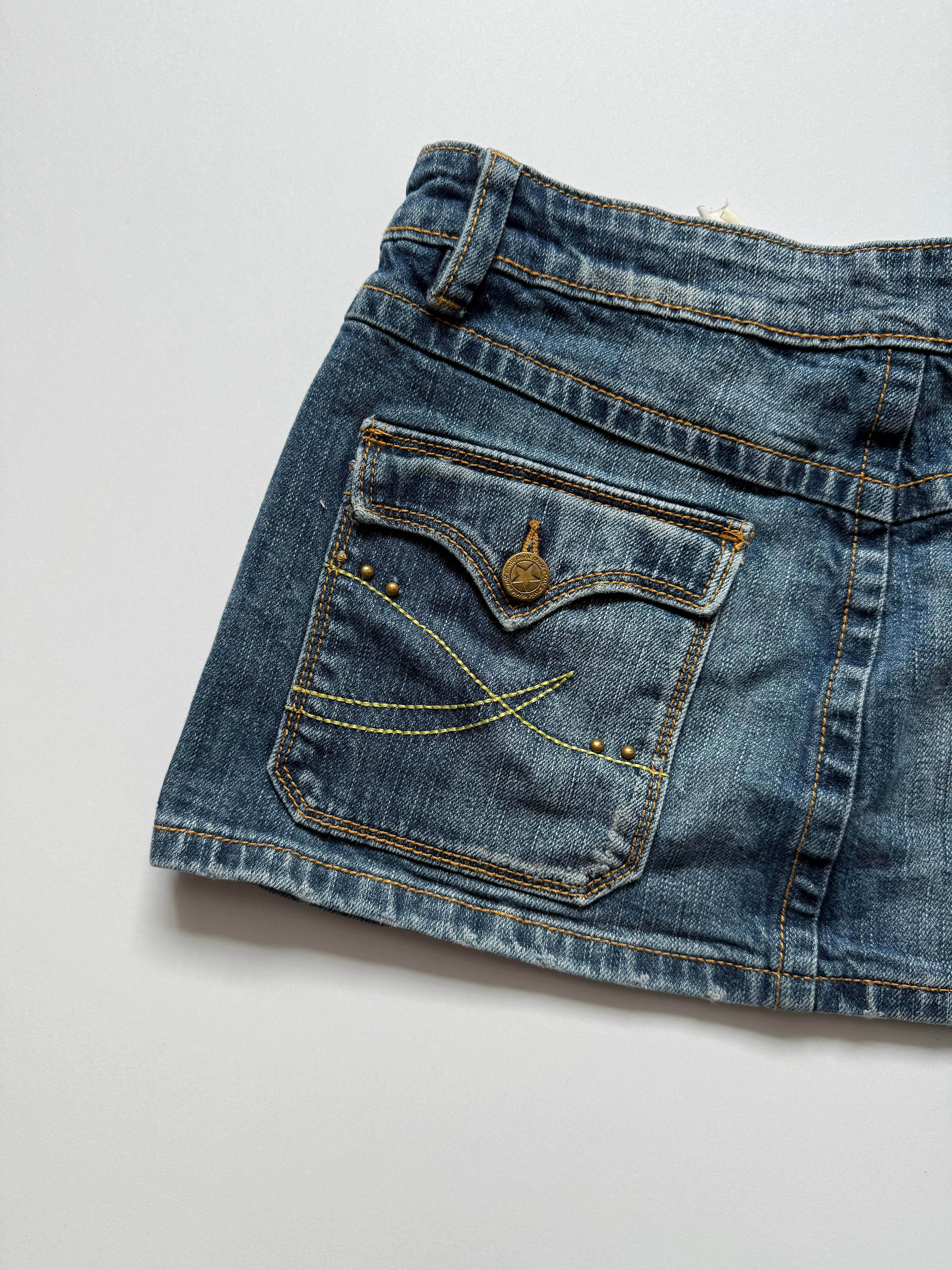 mini mini skirt