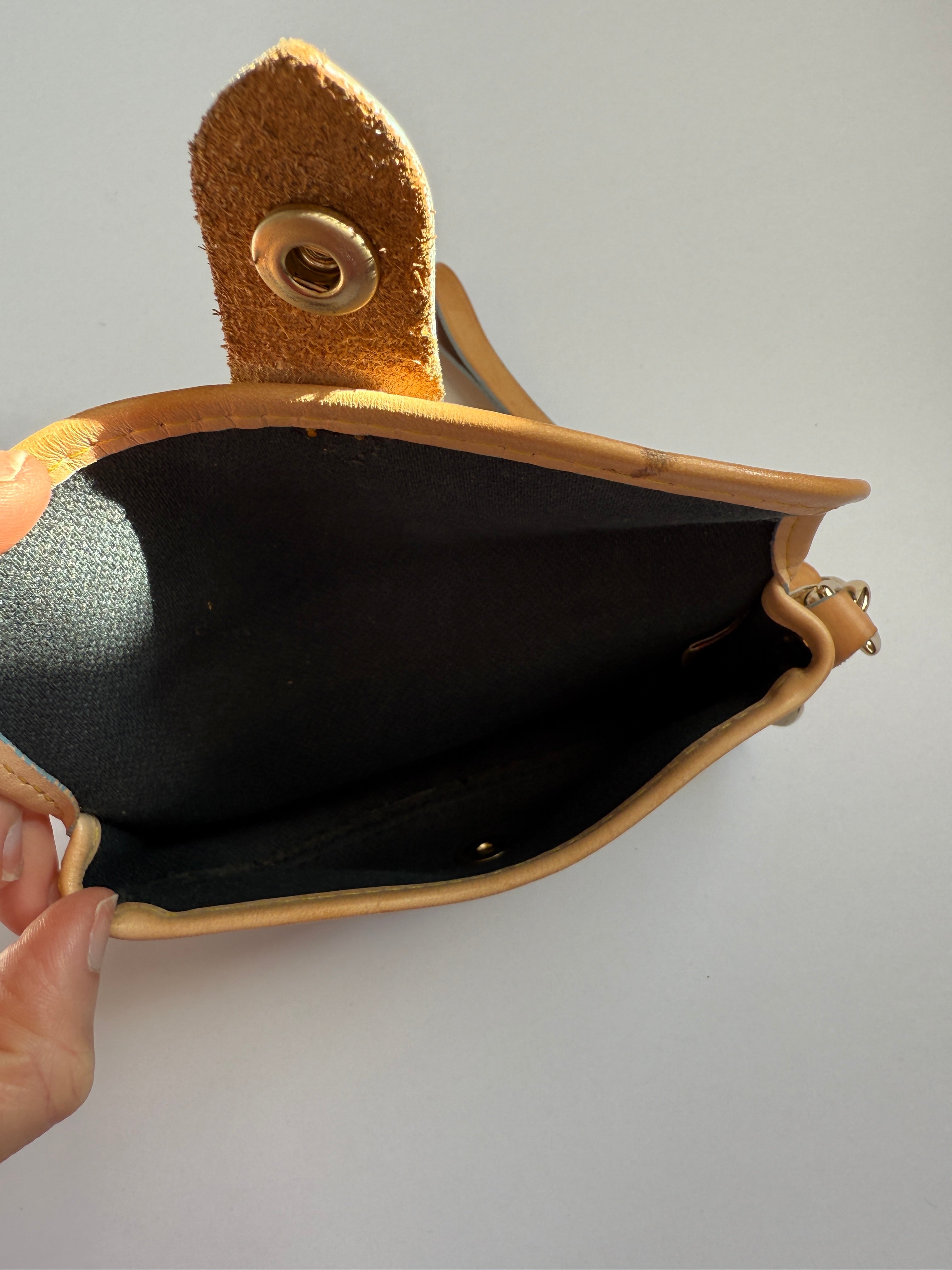 dooney wallet