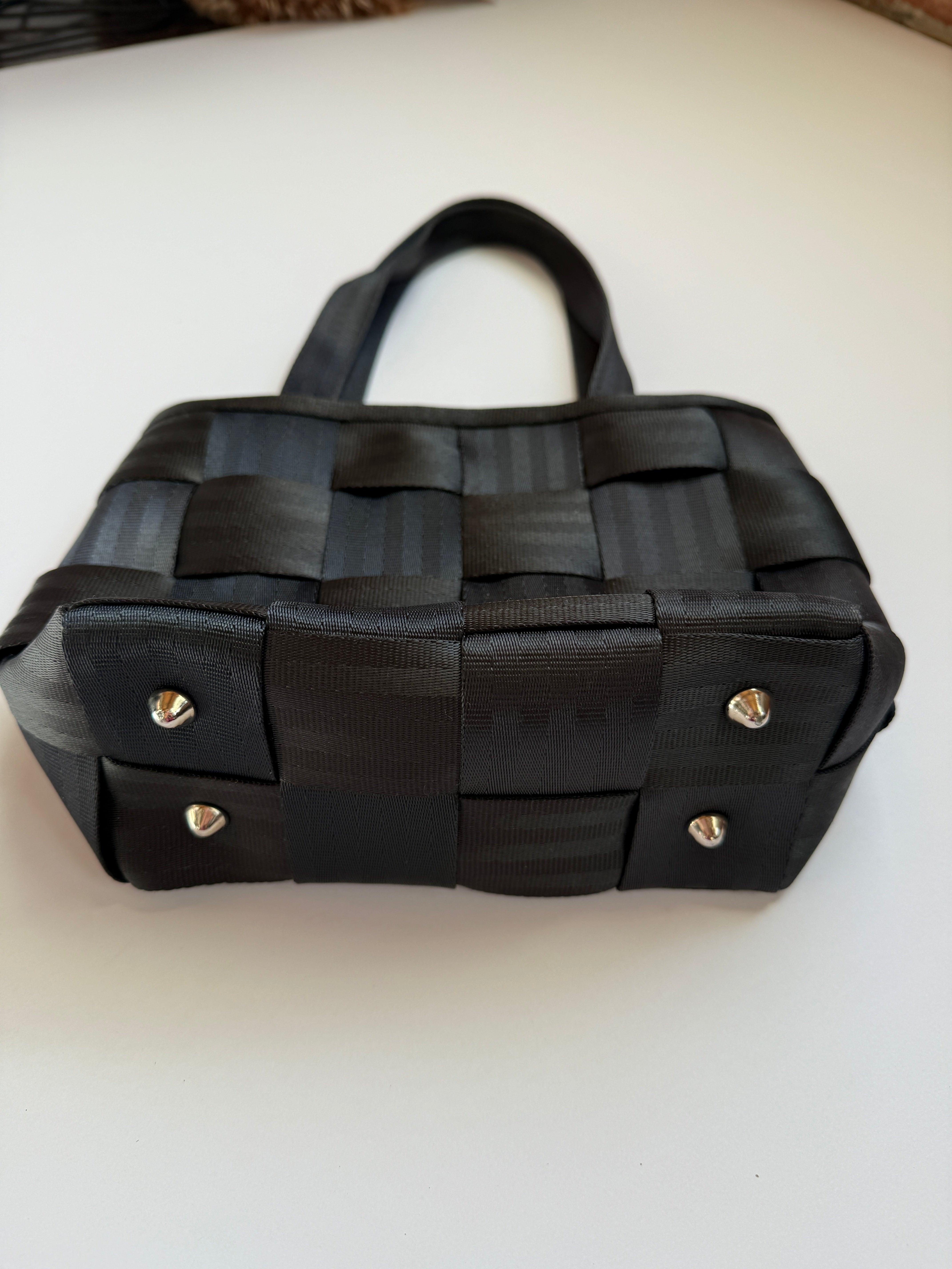 seatbelt bag