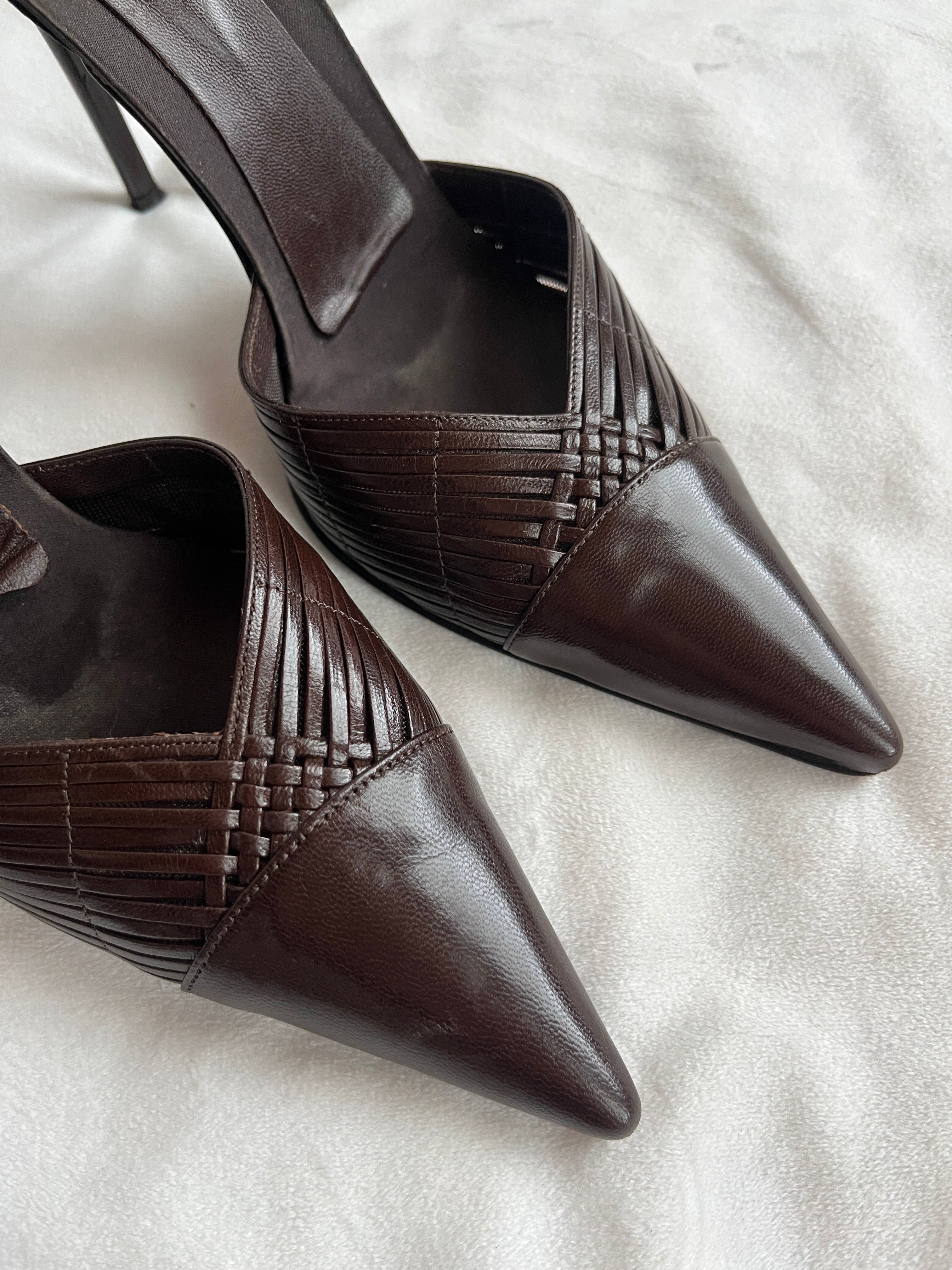 bcbg heels