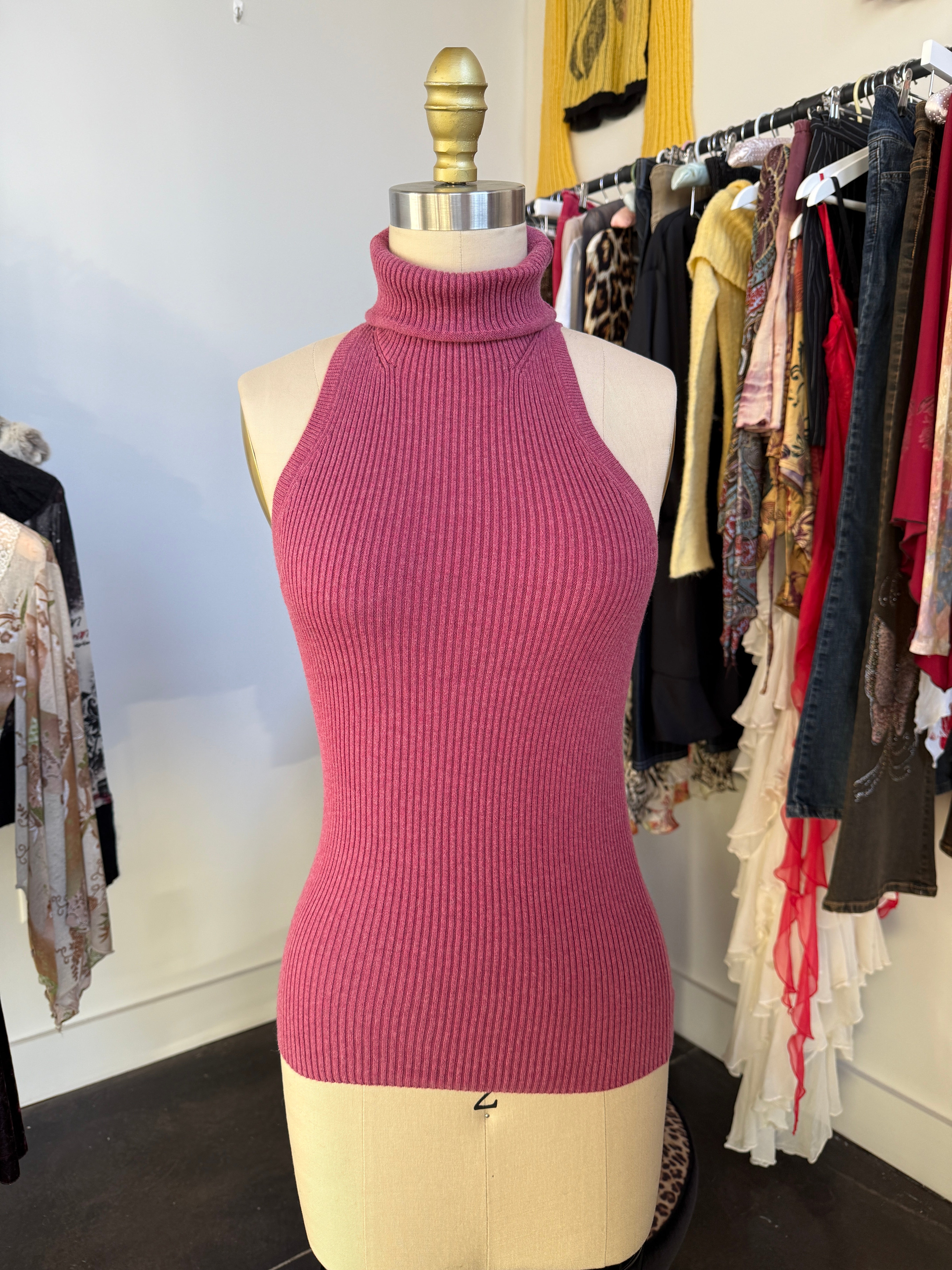 sleeveless sweater🩷