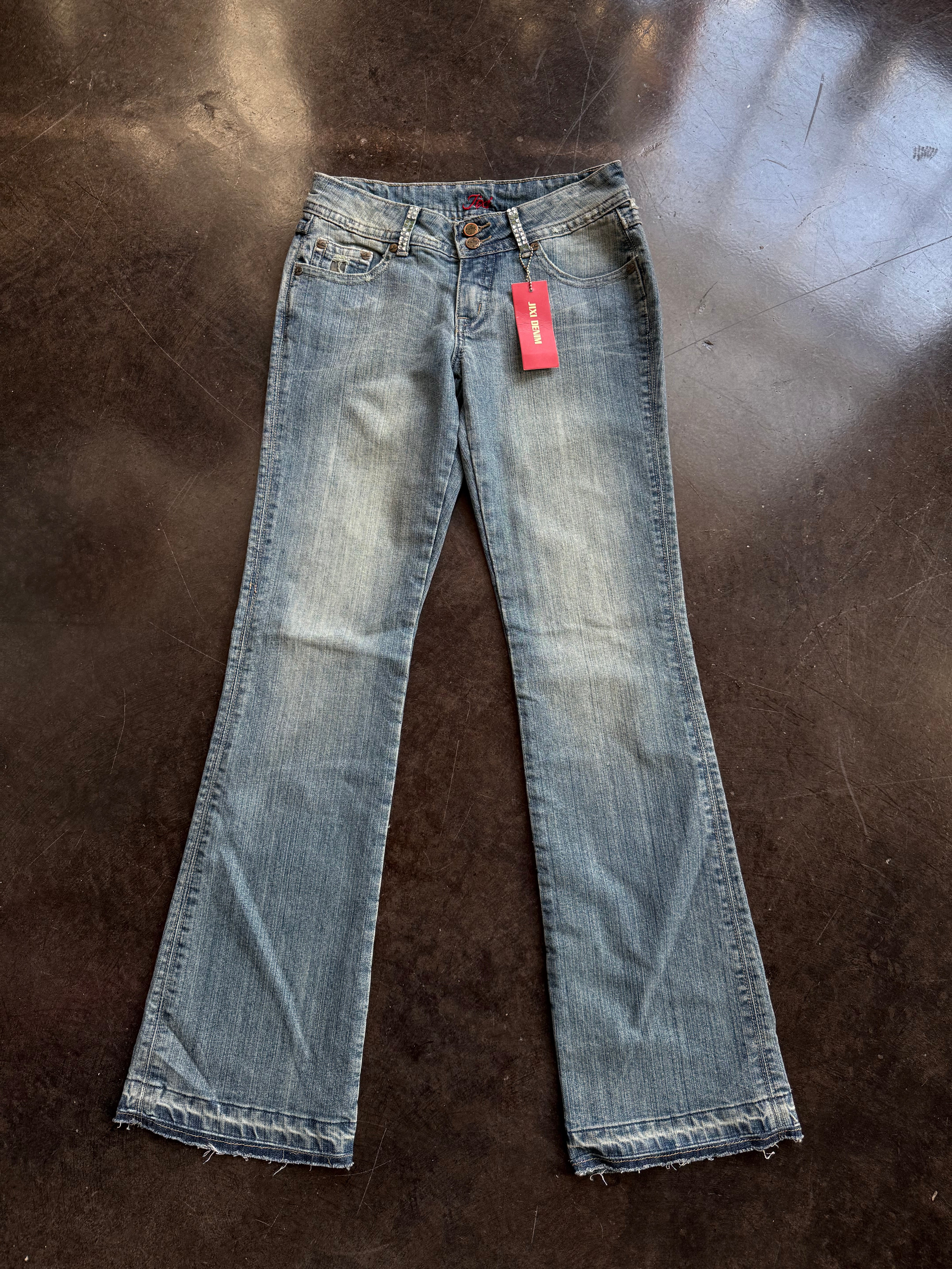 Jixi camo distressed jeans