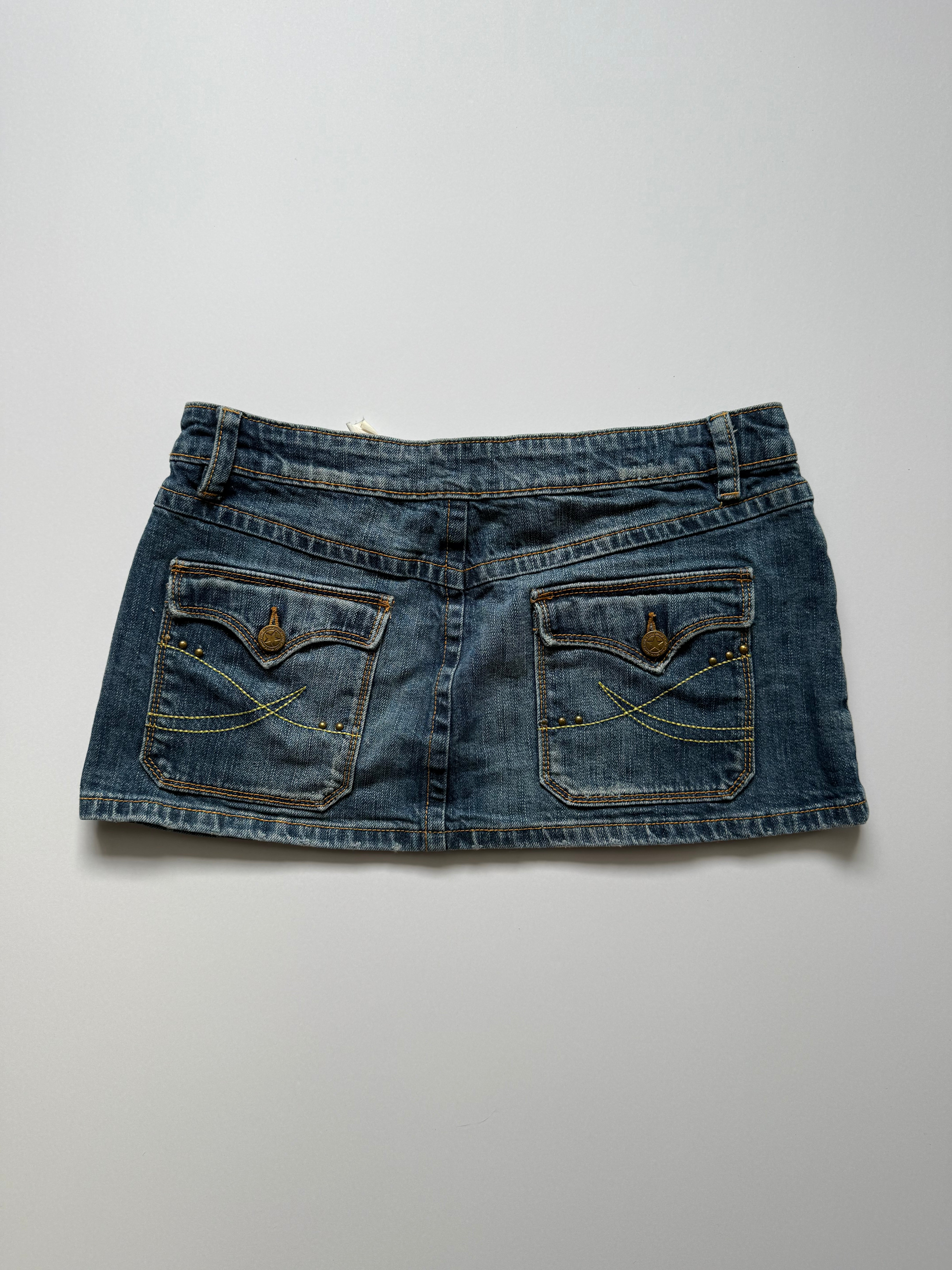 mini mini skirt
