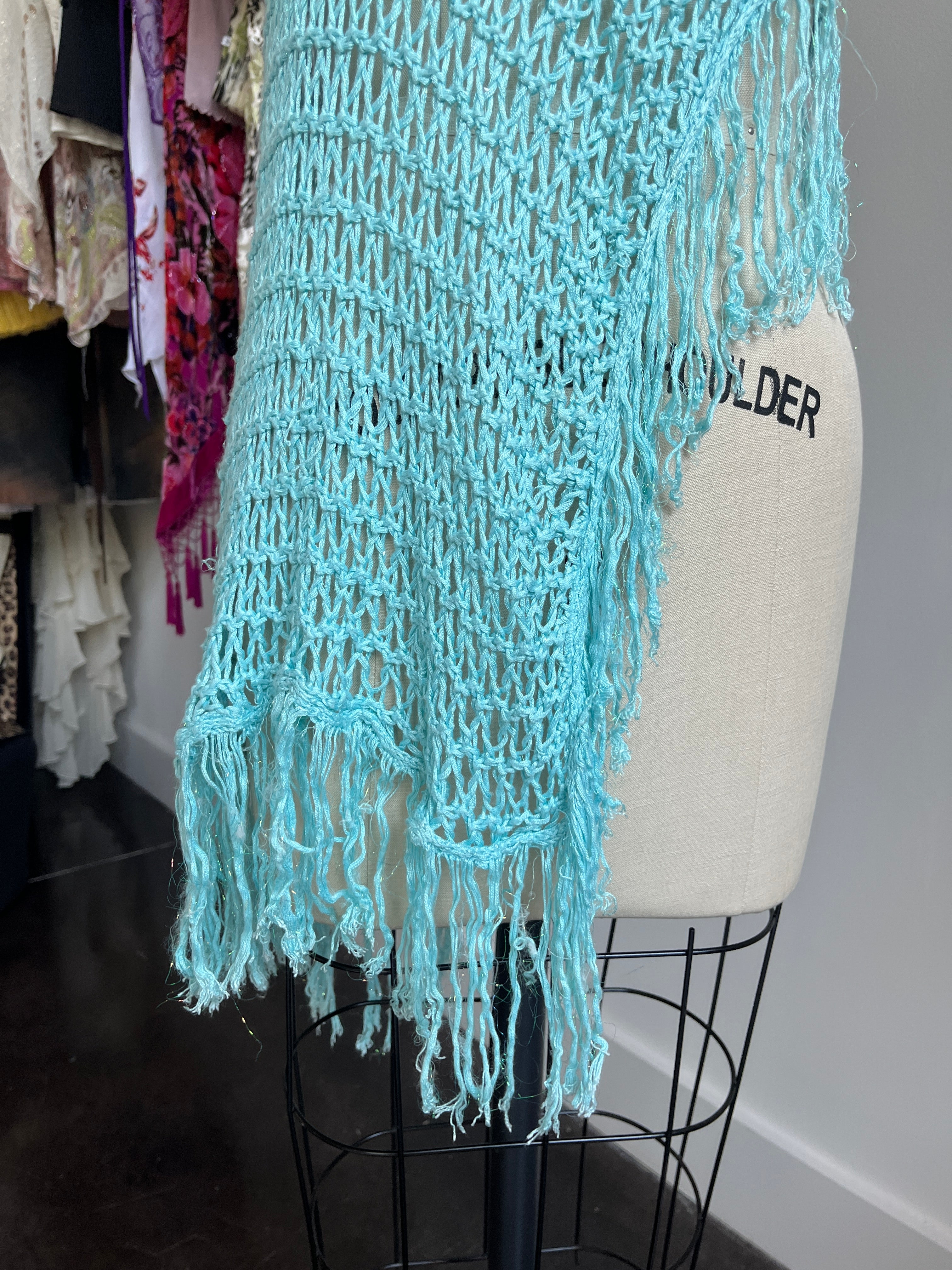 guess poncho🩵