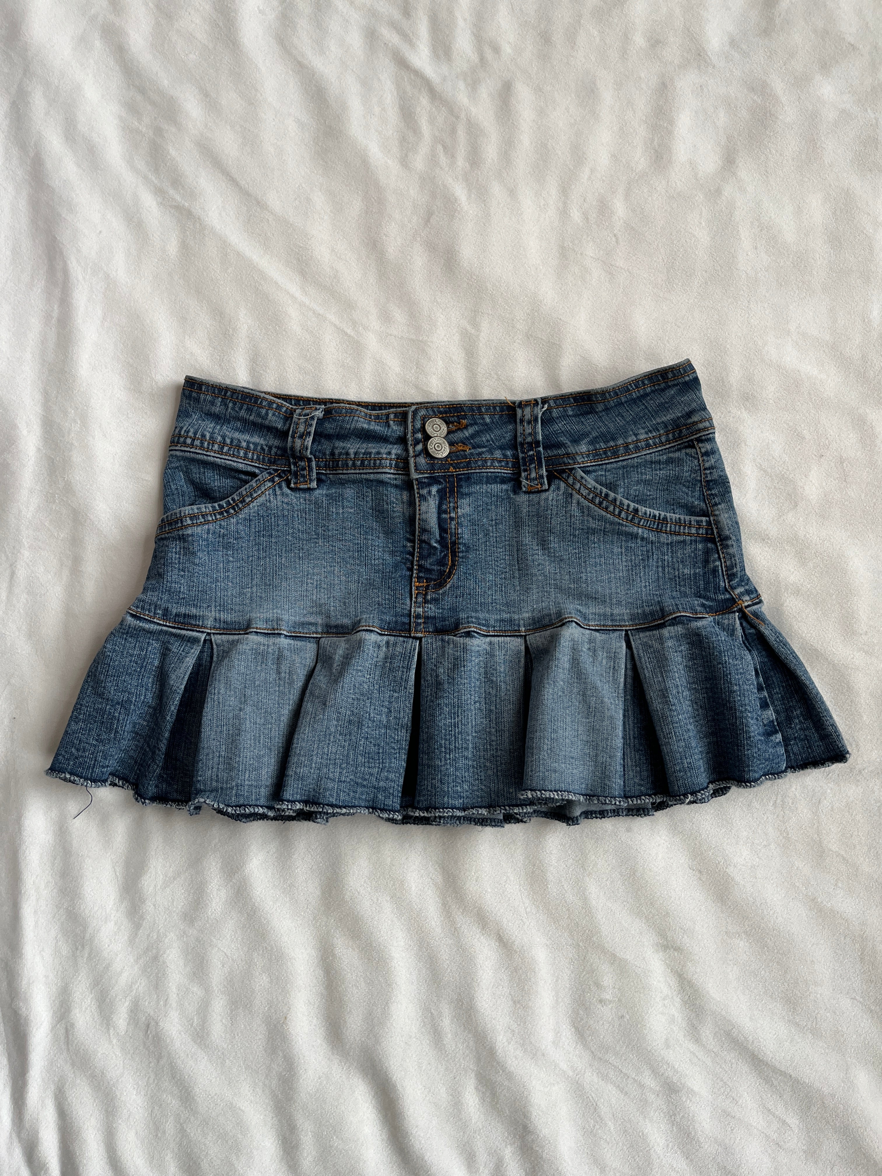 pleated mini