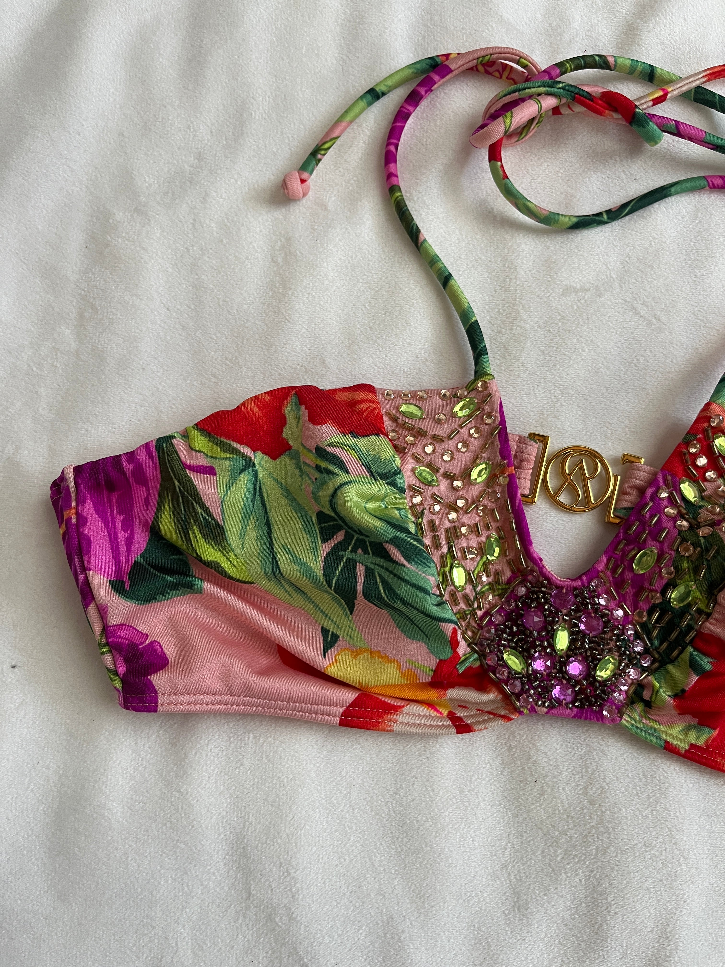 beaded bikini top 🌴