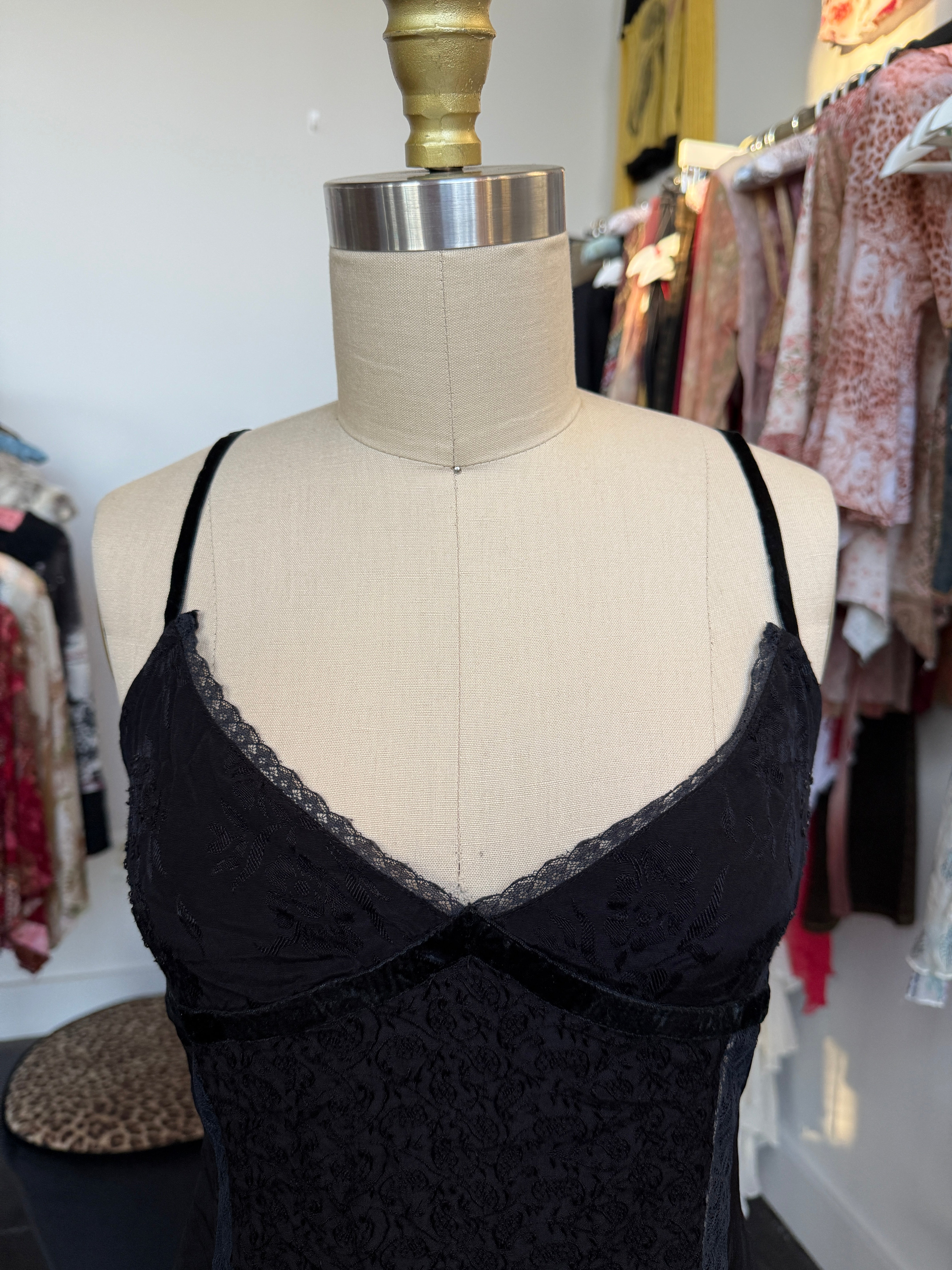 black euro cami🖤