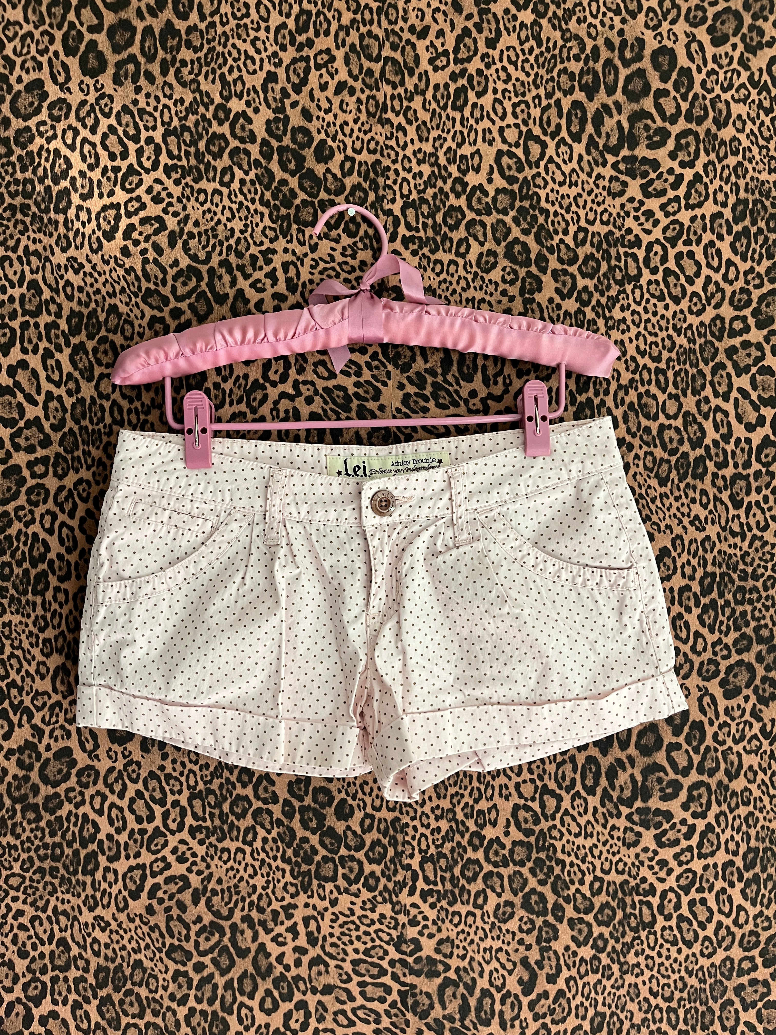 LEI SHORTS