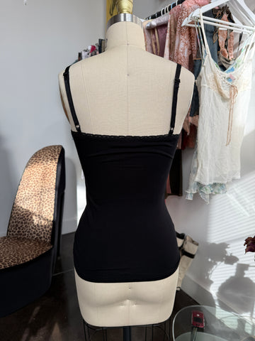 black floral cami🖤