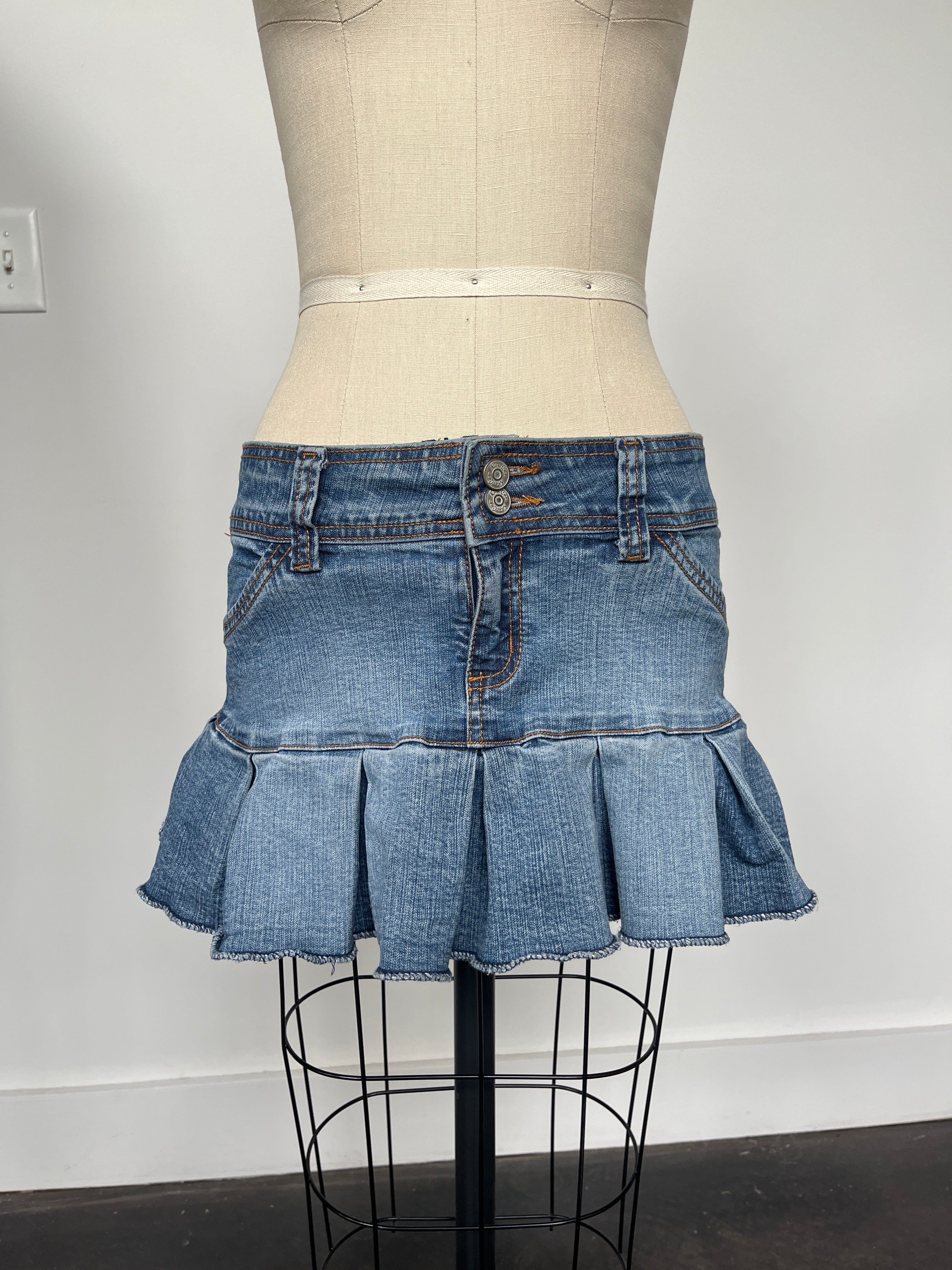 pleated mini