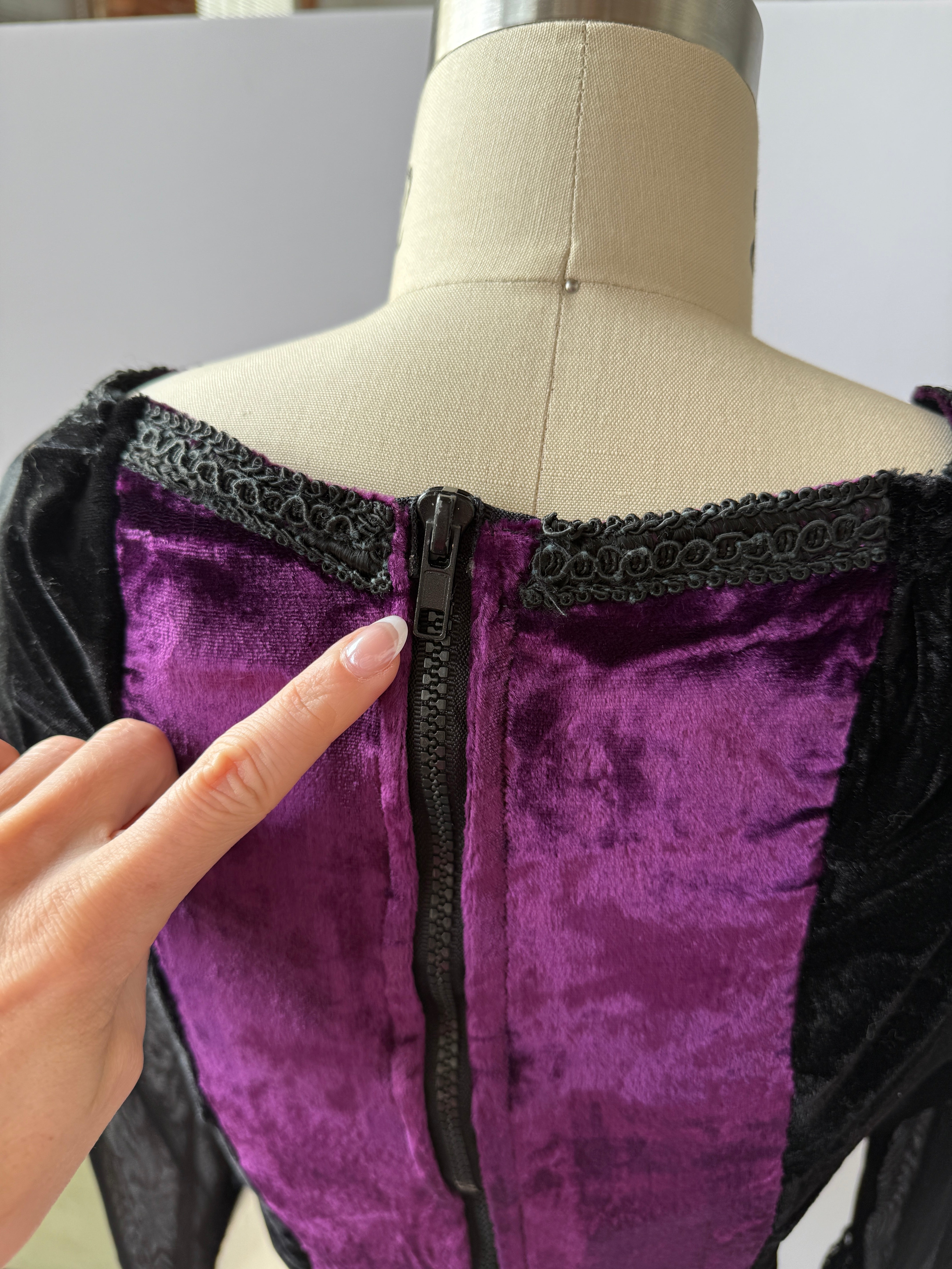 raven corset top
