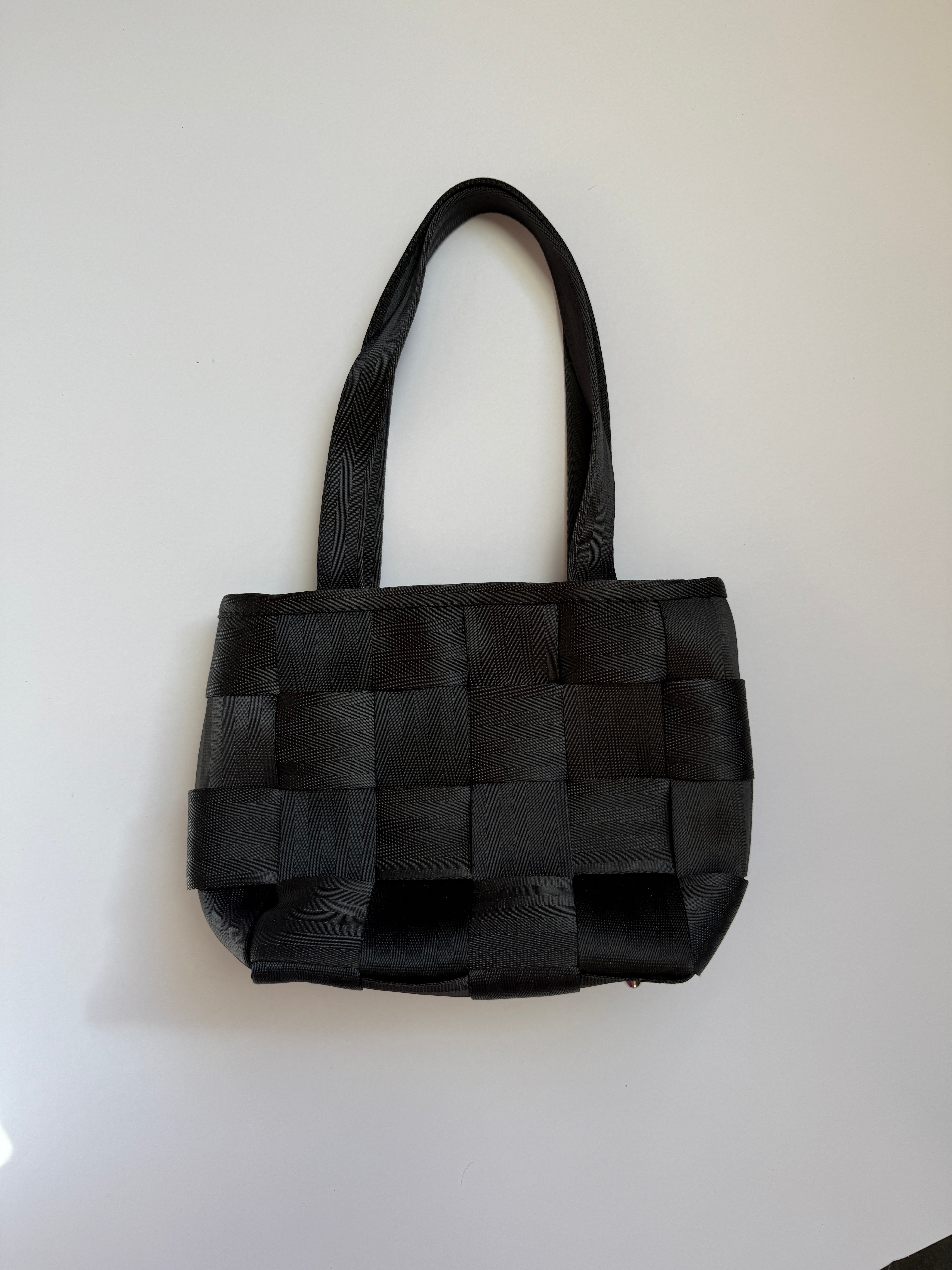 seatbelt bag