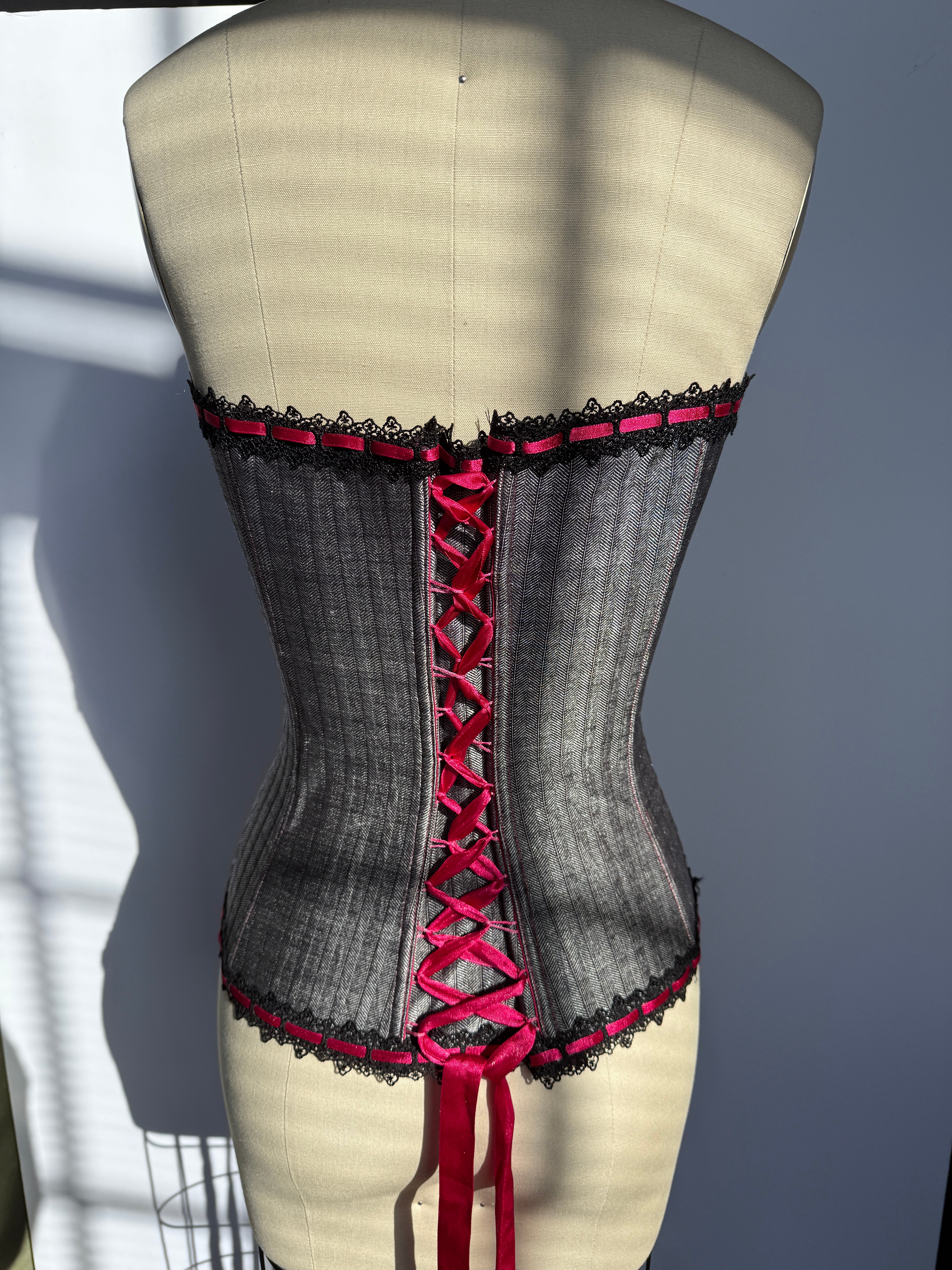 oh la la corset
