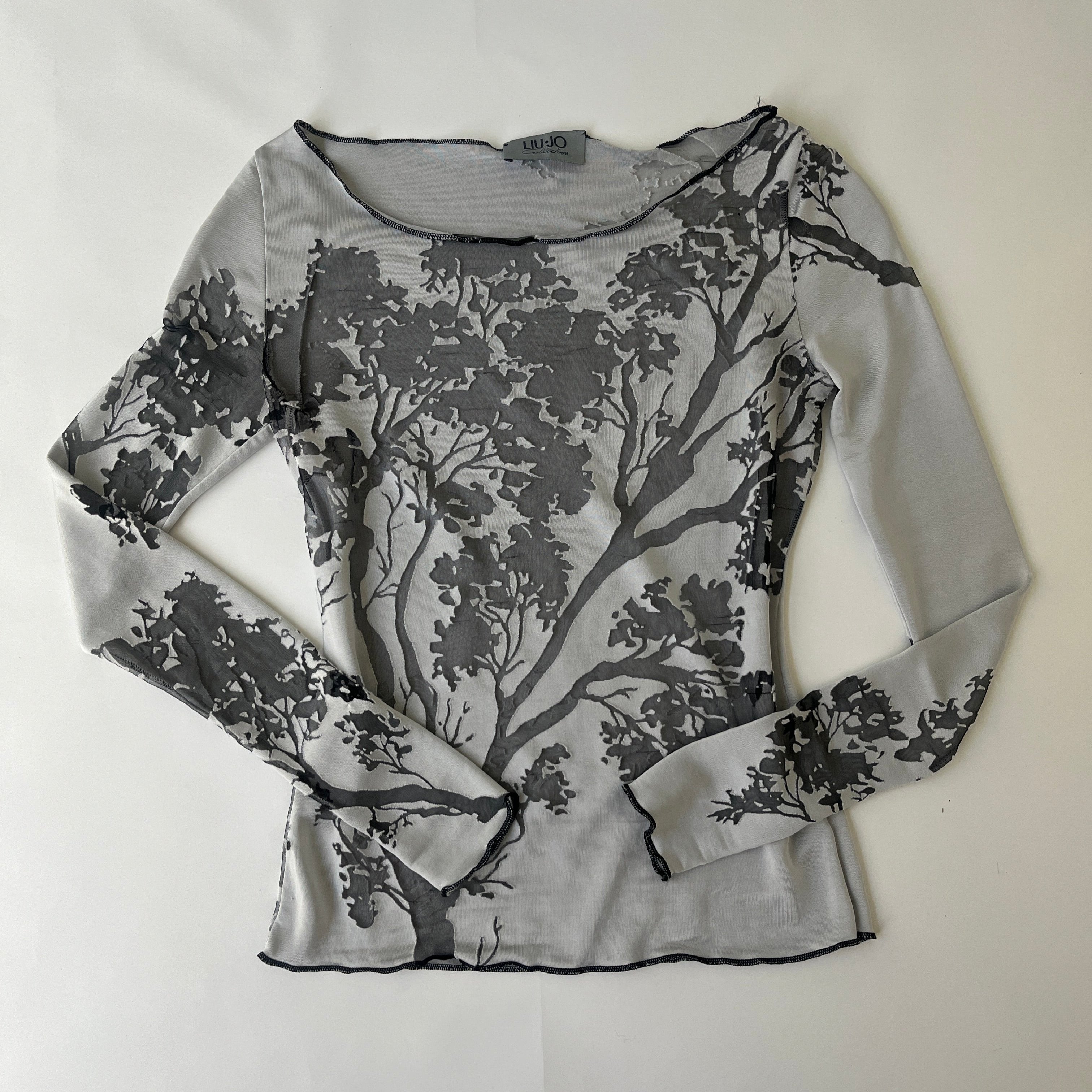 mesh cut out top