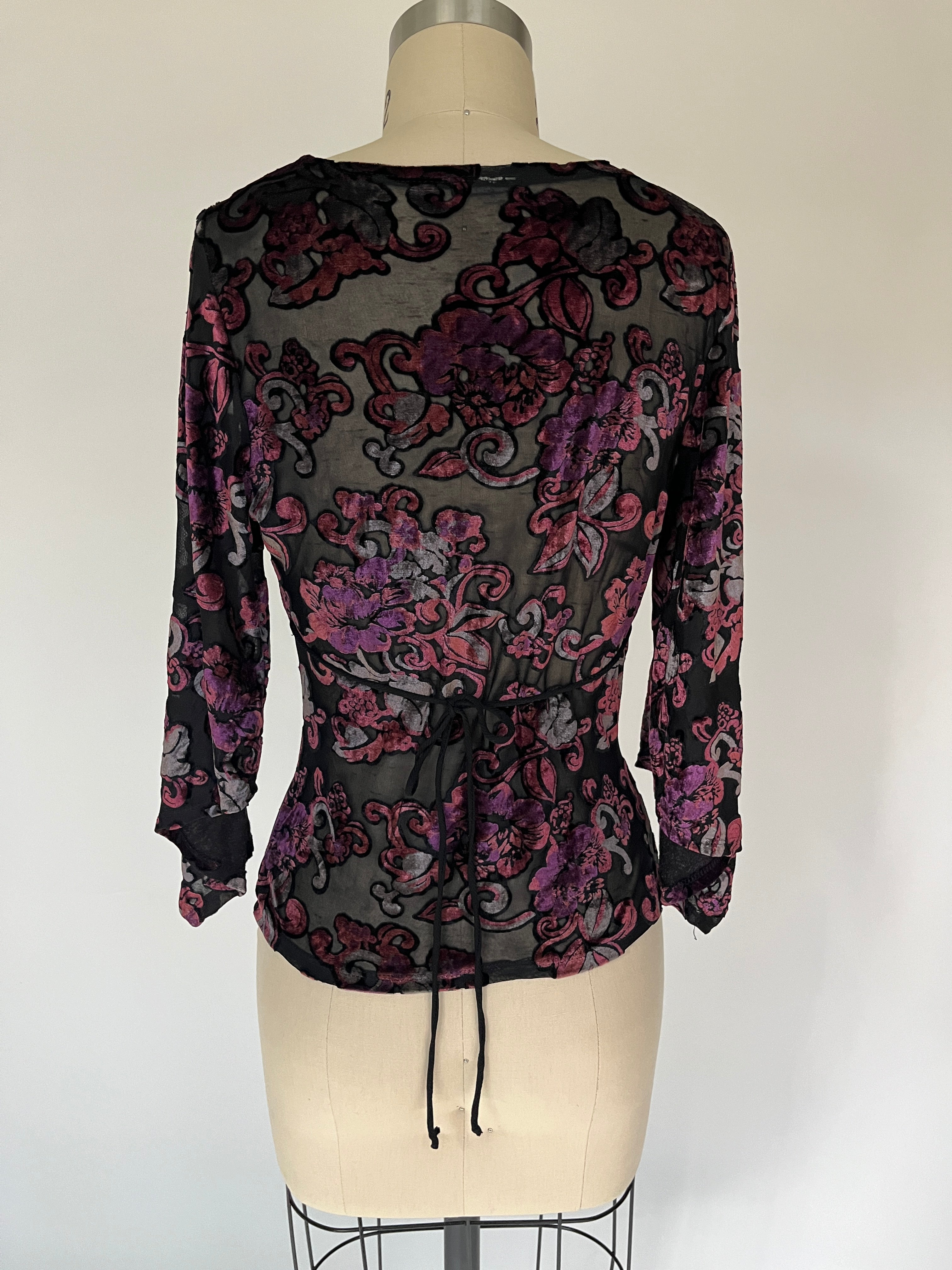 eyeshadow velvet top