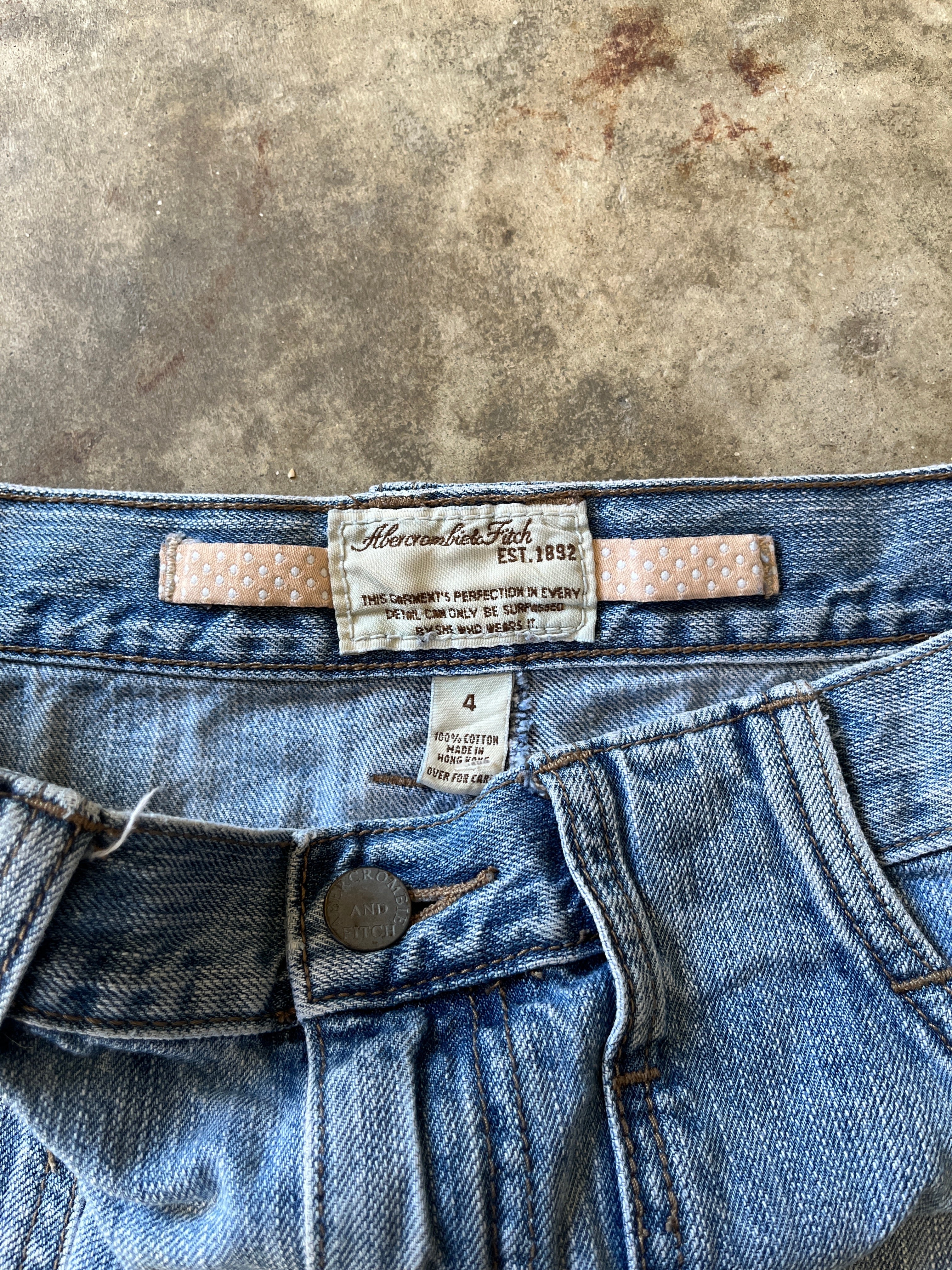 abercrombie mini skirt