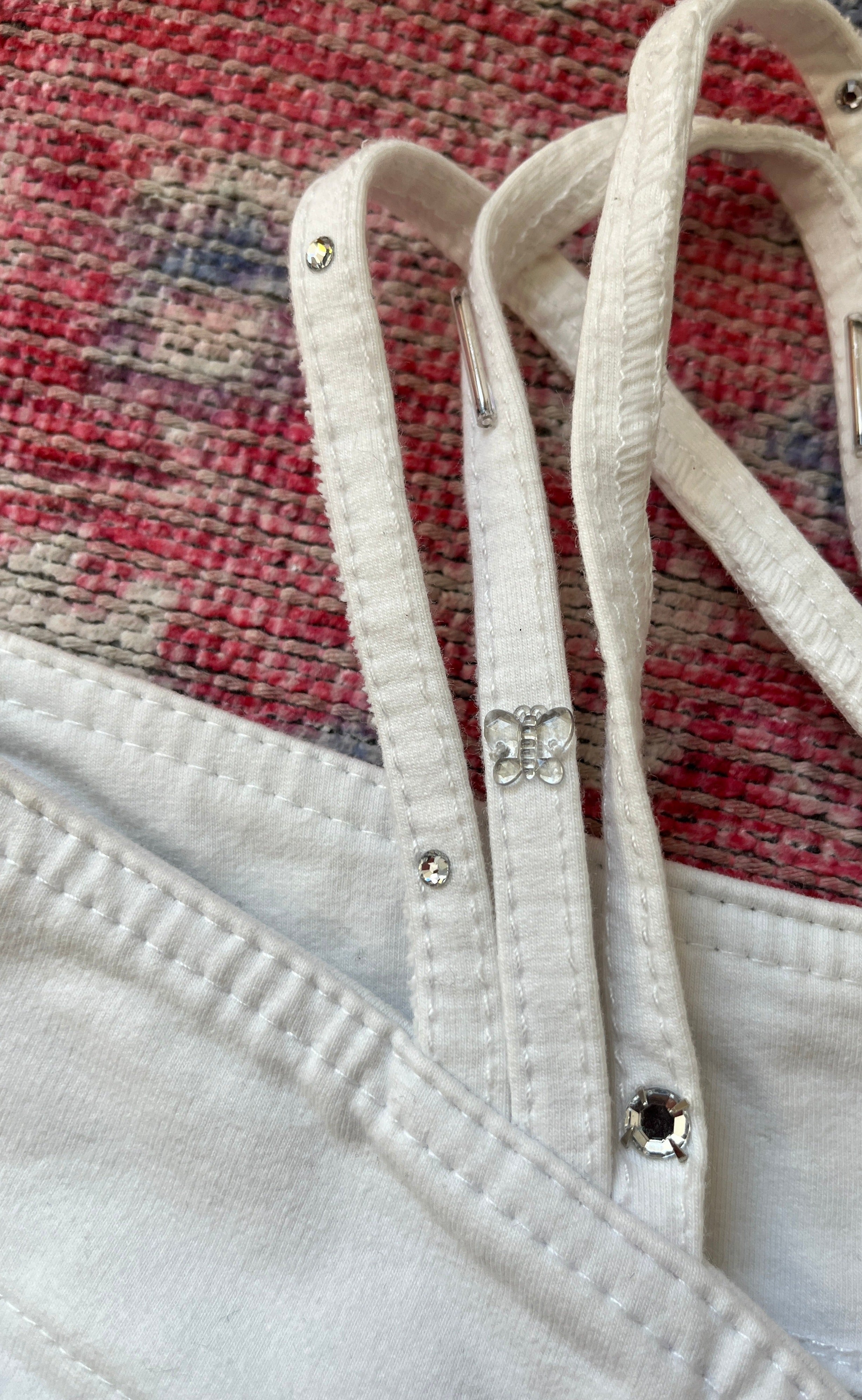 LOWRISE WHITE FLARE PANTS