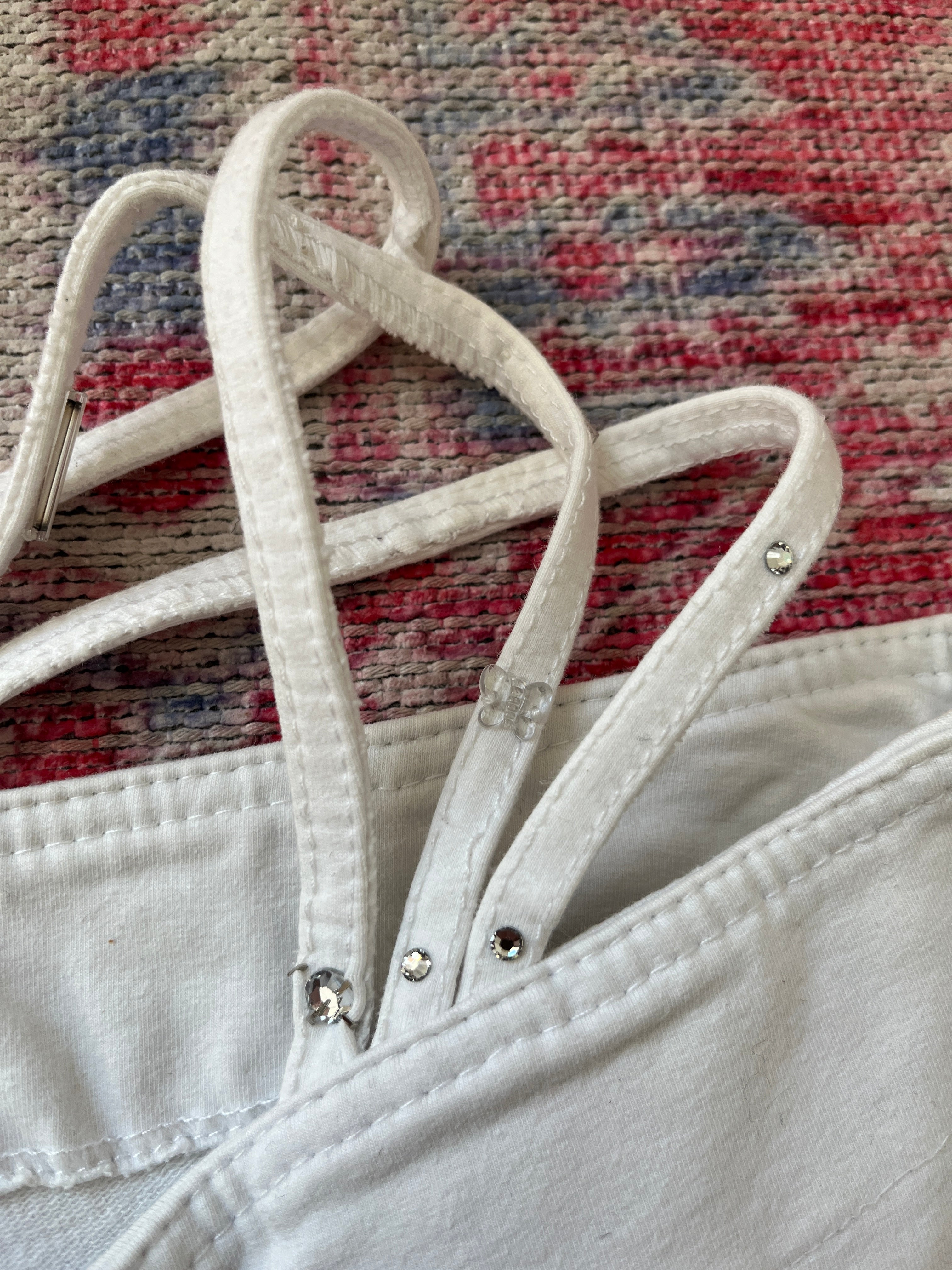 LOWRISE WHITE FLARE PANTS