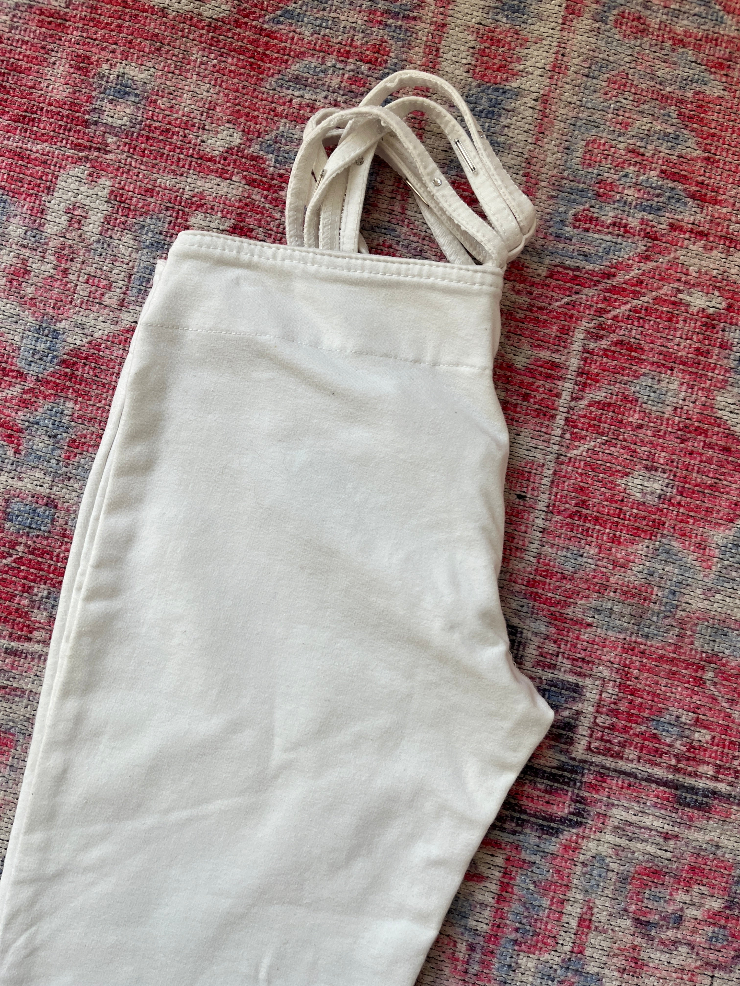 LOWRISE WHITE FLARE PANTS