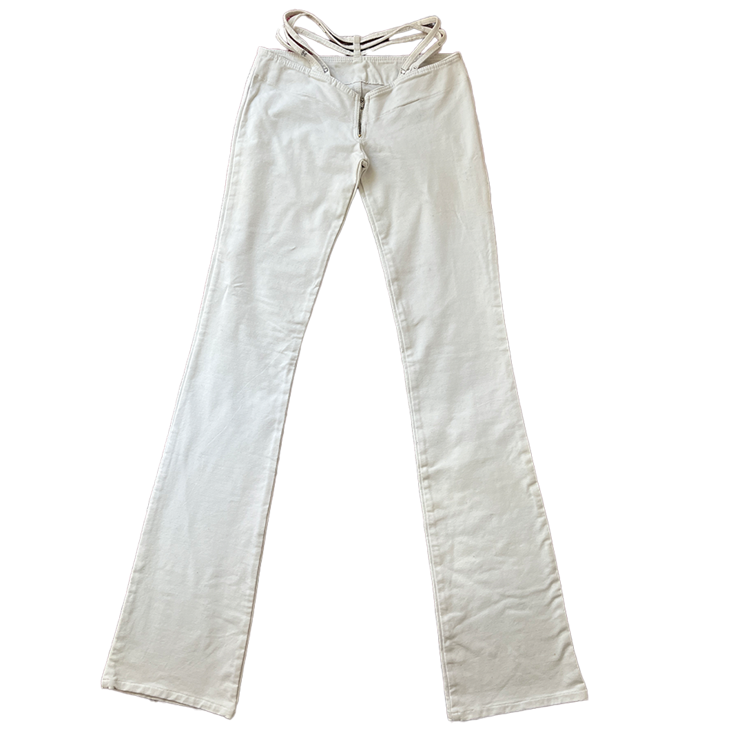 LOWRISE WHITE FLARE PANTS